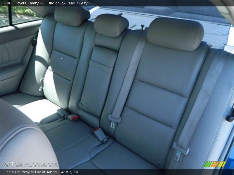 Indigo Ink Pearl / Gray 2005 Toyota Camry XLE