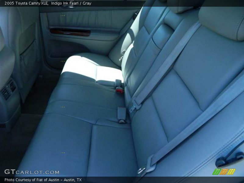 Indigo Ink Pearl / Gray 2005 Toyota Camry XLE