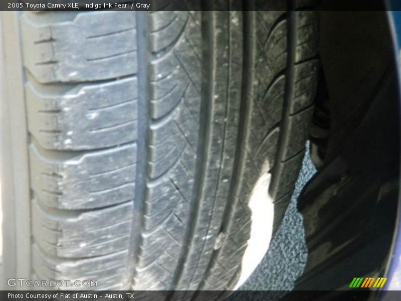 Indigo Ink Pearl / Gray 2005 Toyota Camry XLE