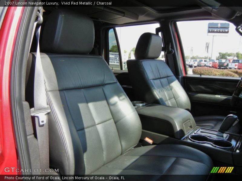 Vivid Red Metallic / Charcoal 2007 Lincoln Navigator Luxury