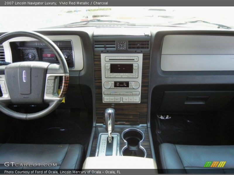 Vivid Red Metallic / Charcoal 2007 Lincoln Navigator Luxury