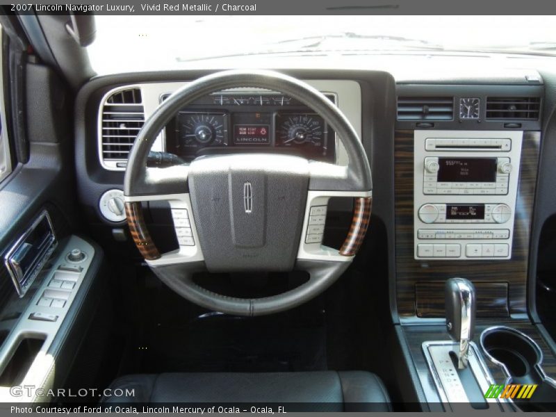 Vivid Red Metallic / Charcoal 2007 Lincoln Navigator Luxury