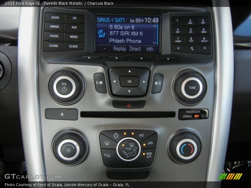 Tuxedo Black Metallic / Charcoal Black 2013 Ford Edge SE