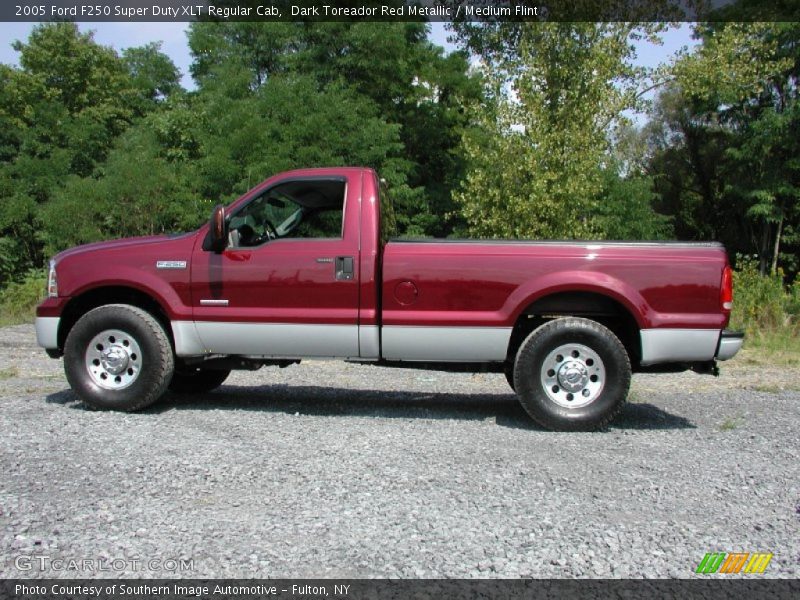 Dark Toreador Red Metallic / Medium Flint 2005 Ford F250 Super Duty XLT Regular Cab