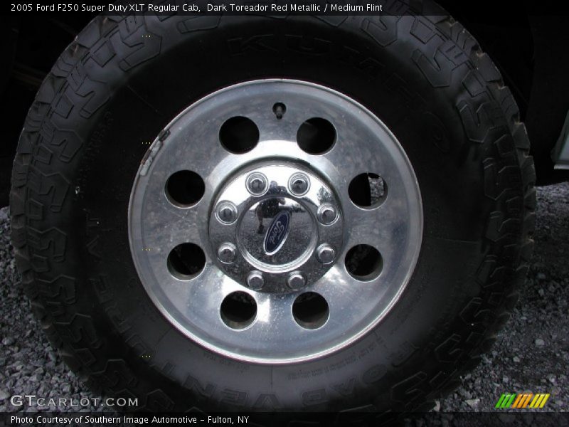 Dark Toreador Red Metallic / Medium Flint 2005 Ford F250 Super Duty XLT Regular Cab
