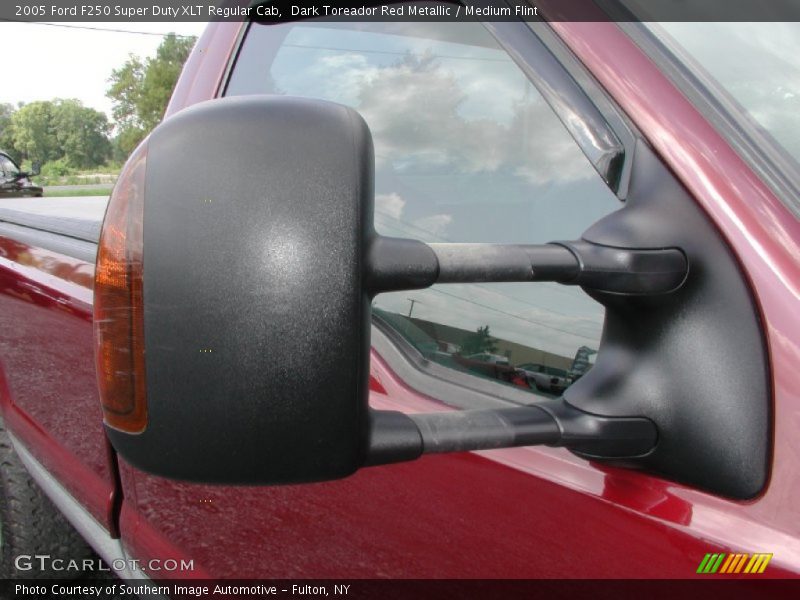 Dark Toreador Red Metallic / Medium Flint 2005 Ford F250 Super Duty XLT Regular Cab