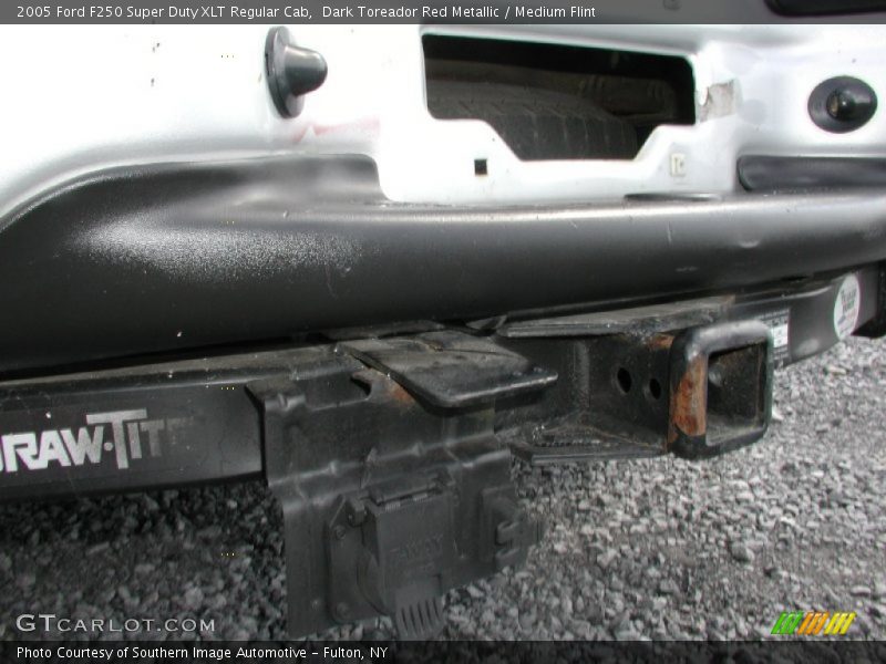 Dark Toreador Red Metallic / Medium Flint 2005 Ford F250 Super Duty XLT Regular Cab