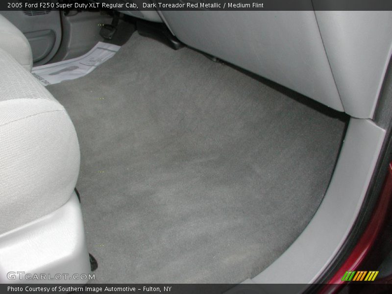 Dark Toreador Red Metallic / Medium Flint 2005 Ford F250 Super Duty XLT Regular Cab