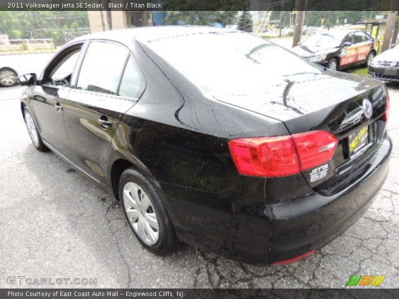 Black / Titan Black 2011 Volkswagen Jetta SE Sedan