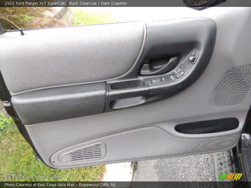 Black Clearcoat / Dark Graphite 2002 Ford Ranger XLT SuperCab