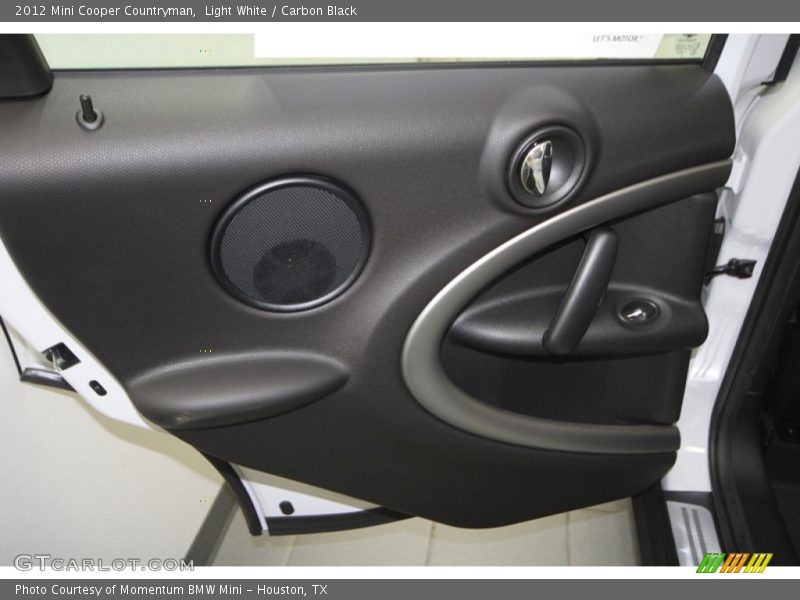 Light White / Carbon Black 2012 Mini Cooper Countryman