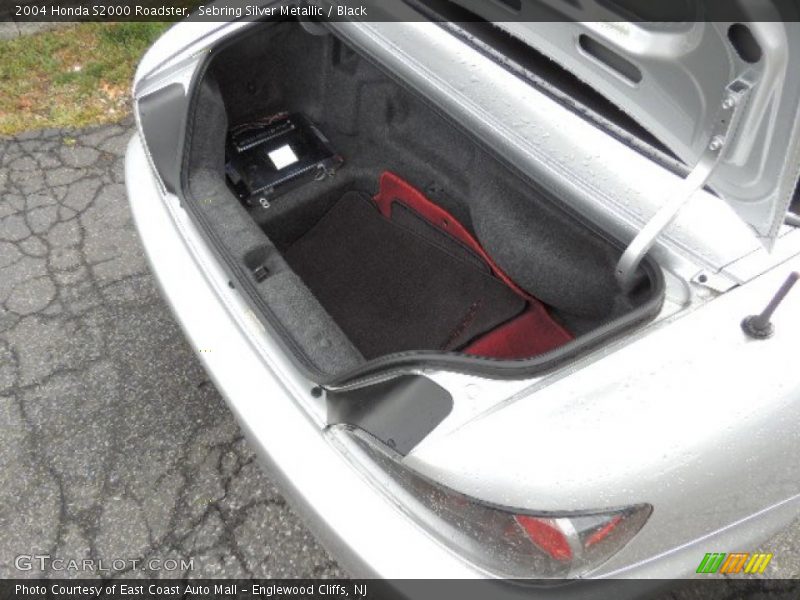 Sebring Silver Metallic / Black 2004 Honda S2000 Roadster