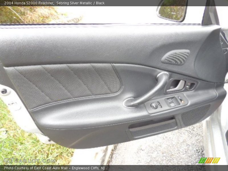 Sebring Silver Metallic / Black 2004 Honda S2000 Roadster