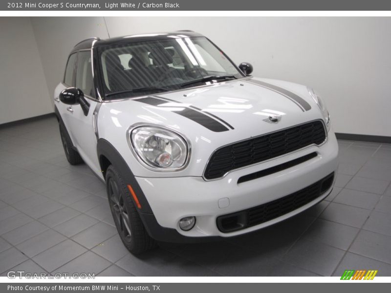 Light White / Carbon Black 2012 Mini Cooper S Countryman