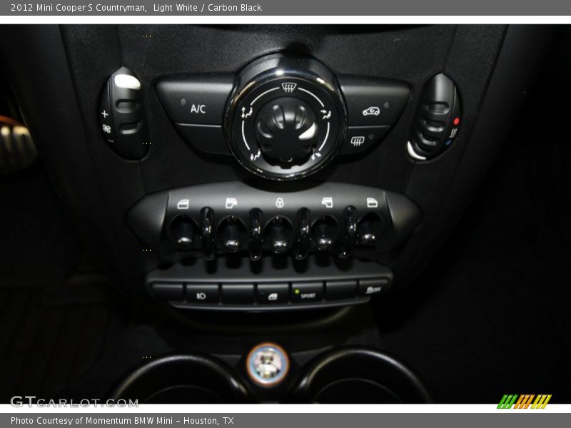 Light White / Carbon Black 2012 Mini Cooper S Countryman