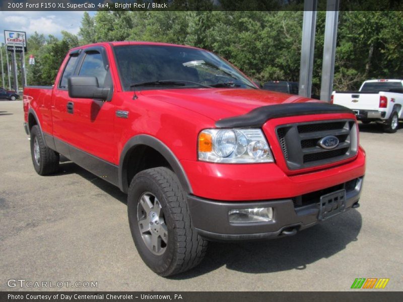 Bright Red / Black 2005 Ford F150 XL SuperCab 4x4
