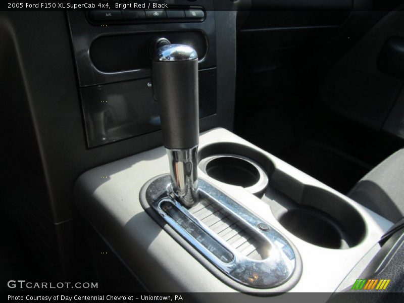 Bright Red / Black 2005 Ford F150 XL SuperCab 4x4
