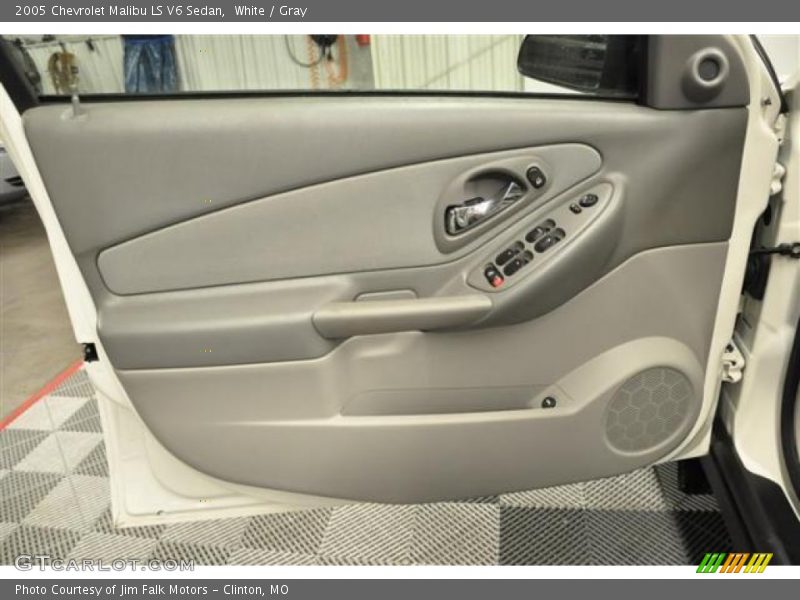 White / Gray 2005 Chevrolet Malibu LS V6 Sedan