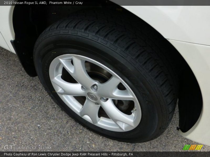 Phantom White / Gray 2010 Nissan Rogue SL AWD