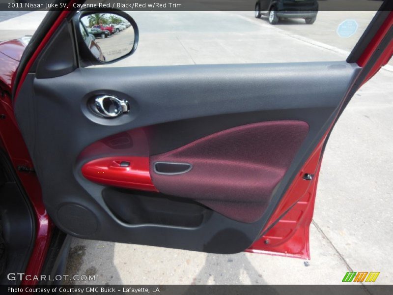 Cayenne Red / Black/Red w/Red Trim 2011 Nissan Juke SV