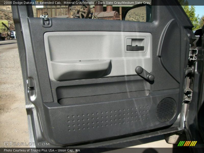 Mineral Gray Metallic / Dark Slate Gray/Medium Slate Gray 2008 Dodge Dakota ST Extended Cab
