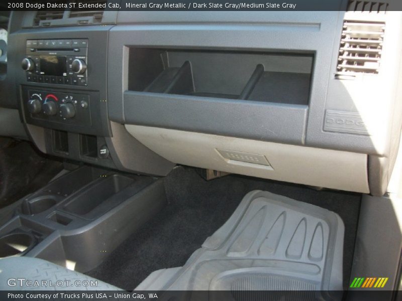 Mineral Gray Metallic / Dark Slate Gray/Medium Slate Gray 2008 Dodge Dakota ST Extended Cab