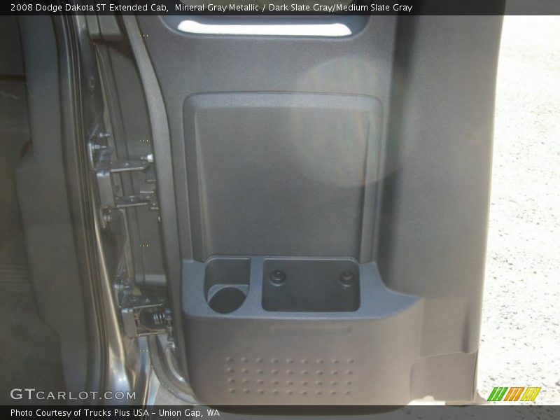 Mineral Gray Metallic / Dark Slate Gray/Medium Slate Gray 2008 Dodge Dakota ST Extended Cab