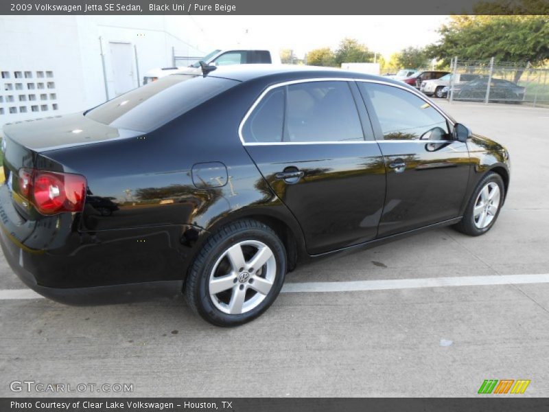 Black Uni / Pure Beige 2009 Volkswagen Jetta SE Sedan