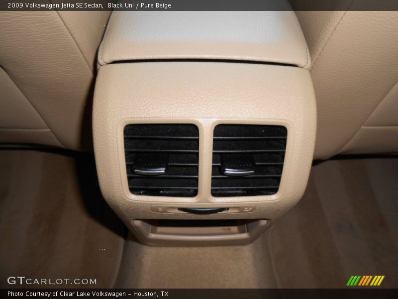 Black Uni / Pure Beige 2009 Volkswagen Jetta SE Sedan
