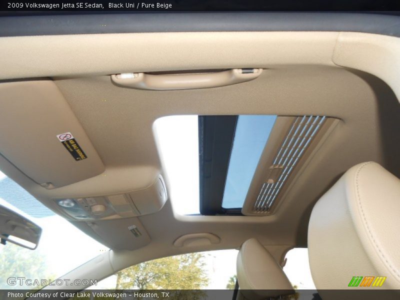 Black Uni / Pure Beige 2009 Volkswagen Jetta SE Sedan