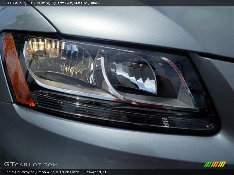 Quartz Grey Metallic / Black 2010 Audi Q5 3.2 quattro