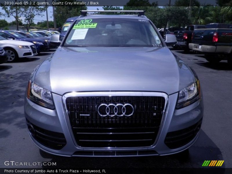 Quartz Grey Metallic / Black 2010 Audi Q5 3.2 quattro