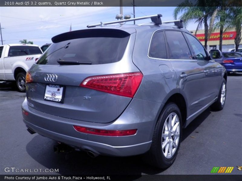 Quartz Grey Metallic / Black 2010 Audi Q5 3.2 quattro
