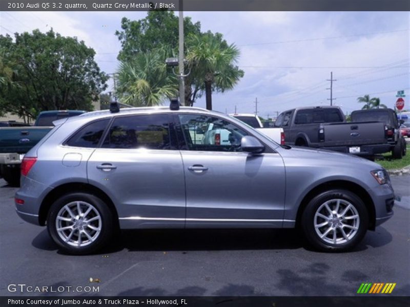 Quartz Grey Metallic / Black 2010 Audi Q5 3.2 quattro