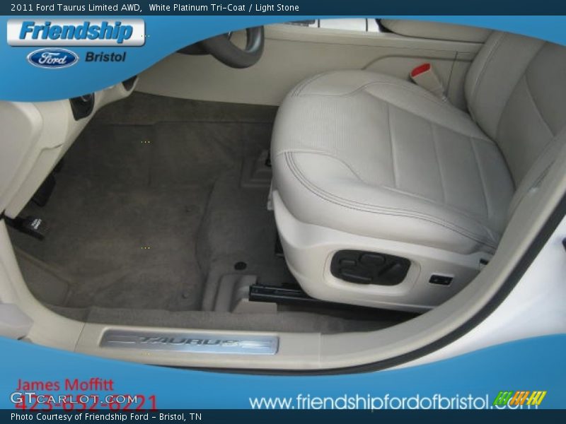 White Platinum Tri-Coat / Light Stone 2011 Ford Taurus Limited AWD