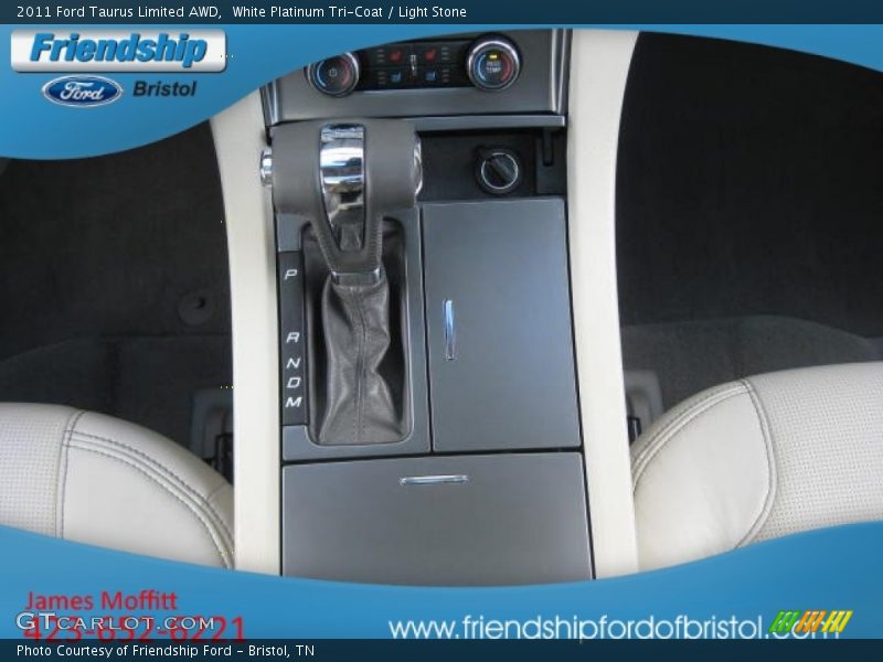 White Platinum Tri-Coat / Light Stone 2011 Ford Taurus Limited AWD
