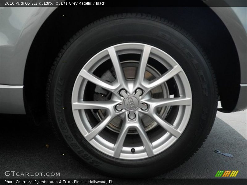 Quartz Grey Metallic / Black 2010 Audi Q5 3.2 quattro