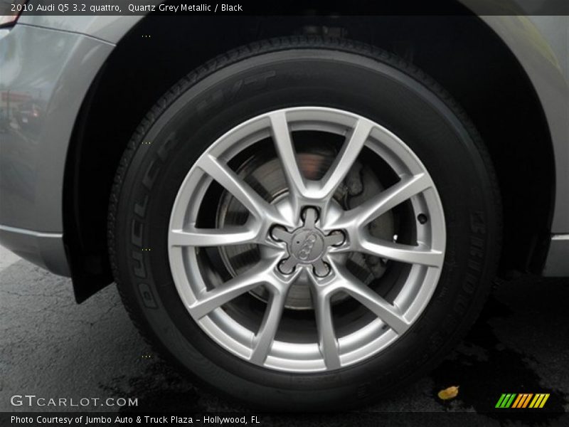 Quartz Grey Metallic / Black 2010 Audi Q5 3.2 quattro