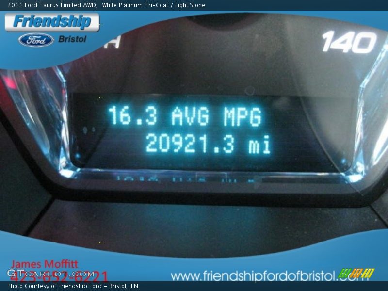 White Platinum Tri-Coat / Light Stone 2011 Ford Taurus Limited AWD