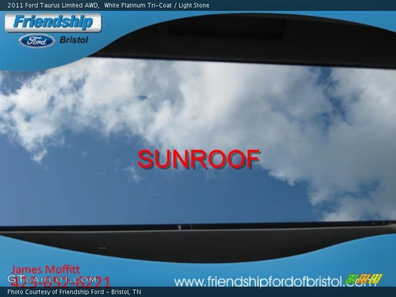 White Platinum Tri-Coat / Light Stone 2011 Ford Taurus Limited AWD