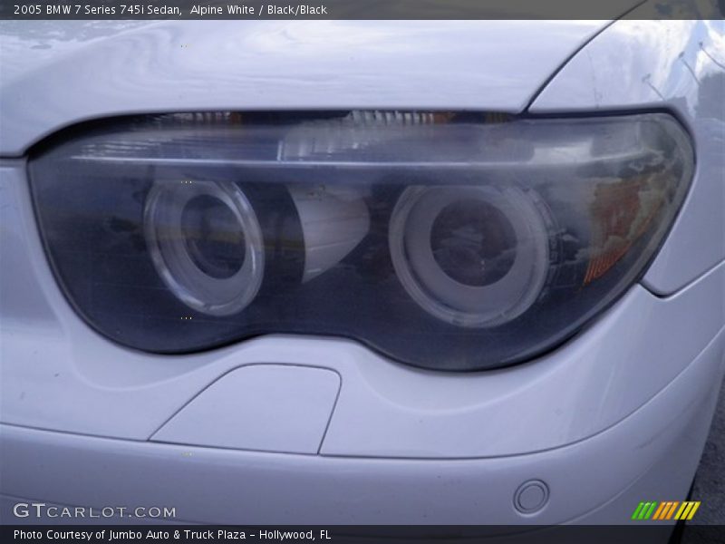 Alpine White / Black/Black 2005 BMW 7 Series 745i Sedan
