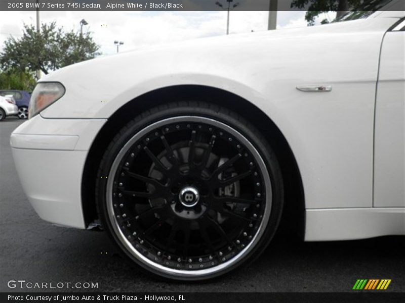 Alpine White / Black/Black 2005 BMW 7 Series 745i Sedan