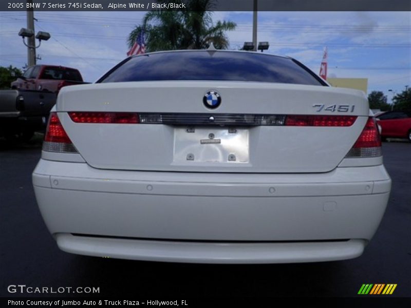 Alpine White / Black/Black 2005 BMW 7 Series 745i Sedan