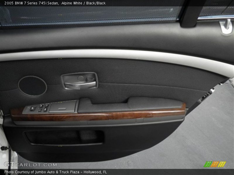 Alpine White / Black/Black 2005 BMW 7 Series 745i Sedan