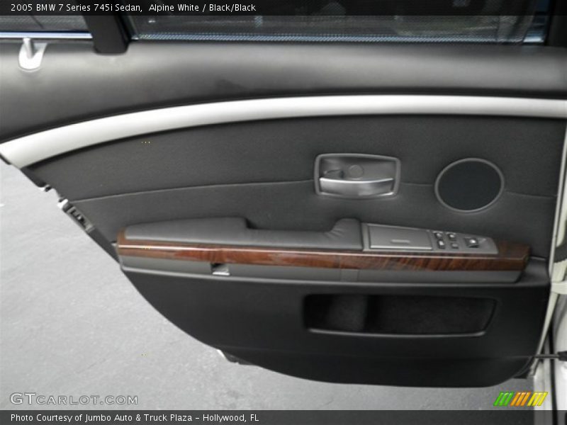 Alpine White / Black/Black 2005 BMW 7 Series 745i Sedan
