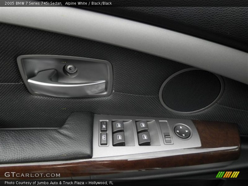Alpine White / Black/Black 2005 BMW 7 Series 745i Sedan