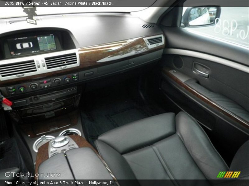 Alpine White / Black/Black 2005 BMW 7 Series 745i Sedan