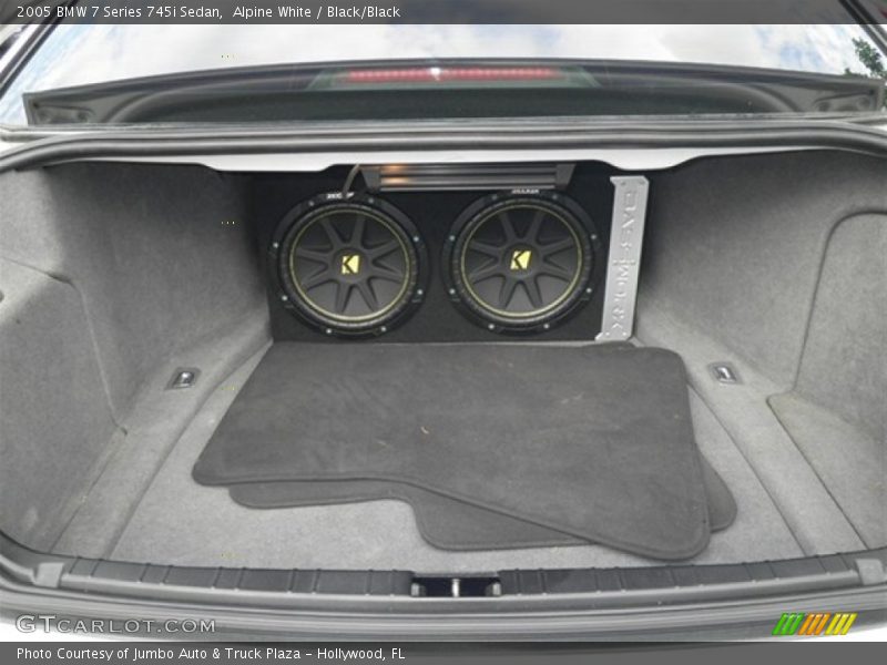 Alpine White / Black/Black 2005 BMW 7 Series 745i Sedan