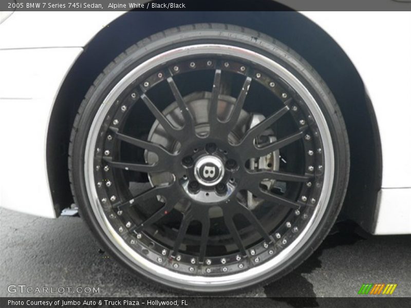 Alpine White / Black/Black 2005 BMW 7 Series 745i Sedan