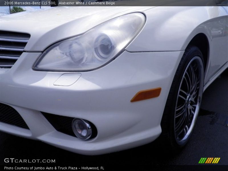 Alabaster White / Cashmere Beige 2006 Mercedes-Benz CLS 500